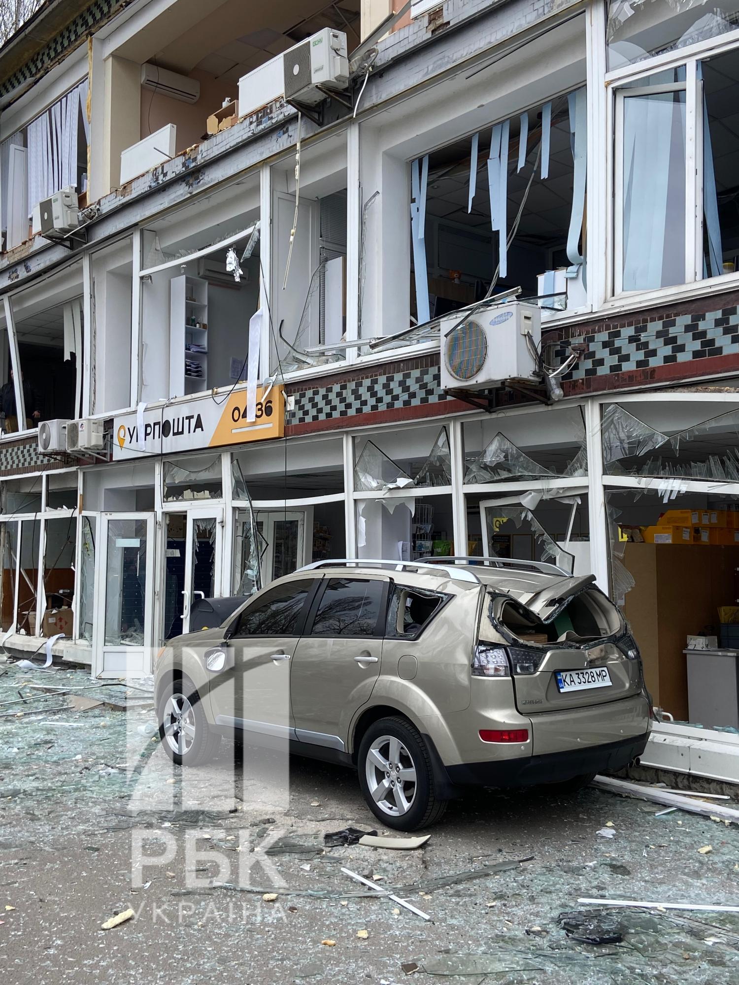 Как выглядит Подольский район Киева после атаки: репортаж РБК-Украина с места событий