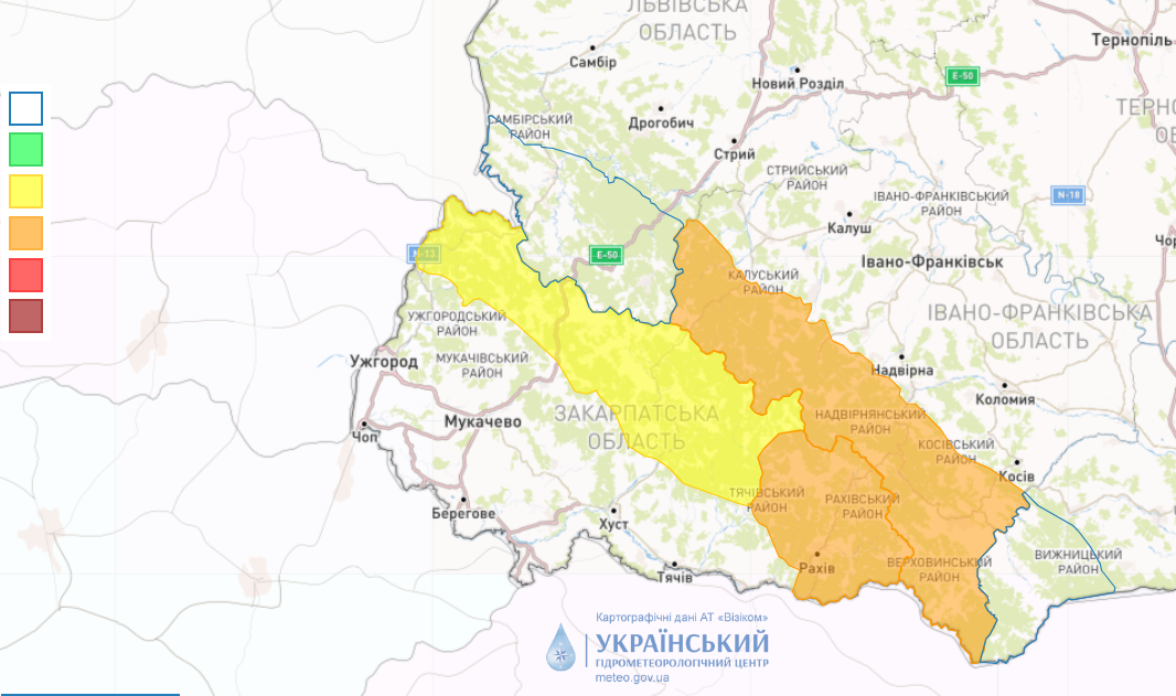 У Карпатах снігопади: українців попереджають про загрозу лавин