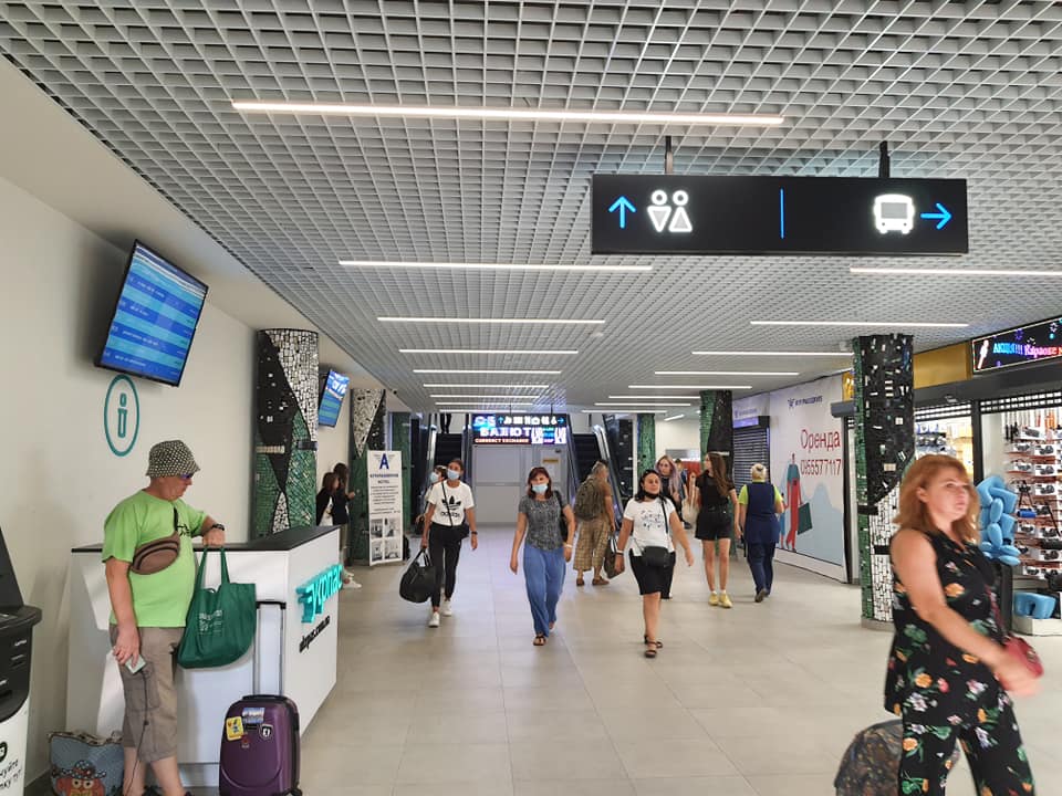 Смотрите новые фото киевского автовокзала после капремонта: бездомные остались