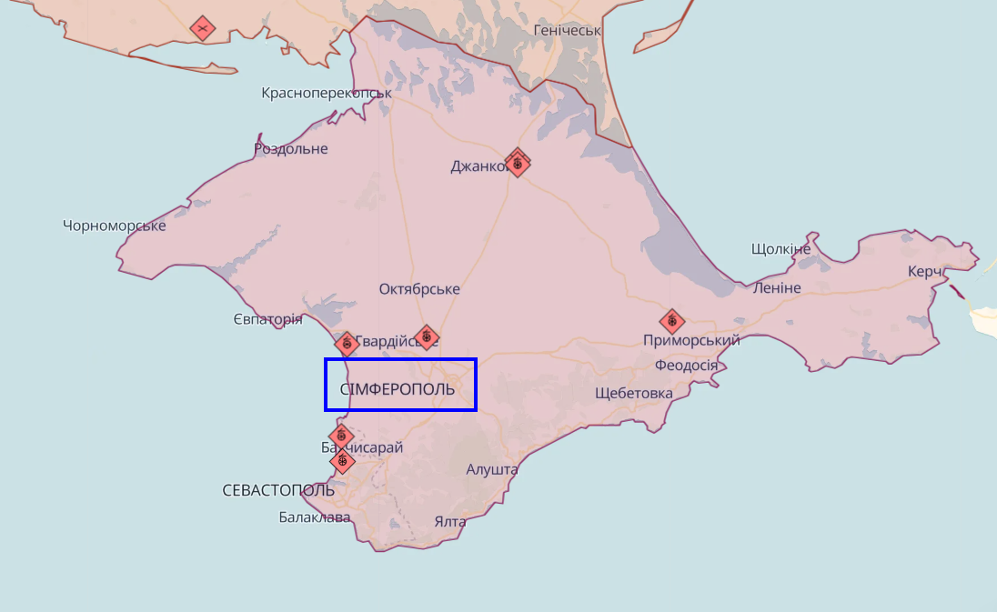 У Сімферополі вибухи, росіяни заявили про "атаку" і перекрили Кримський міст