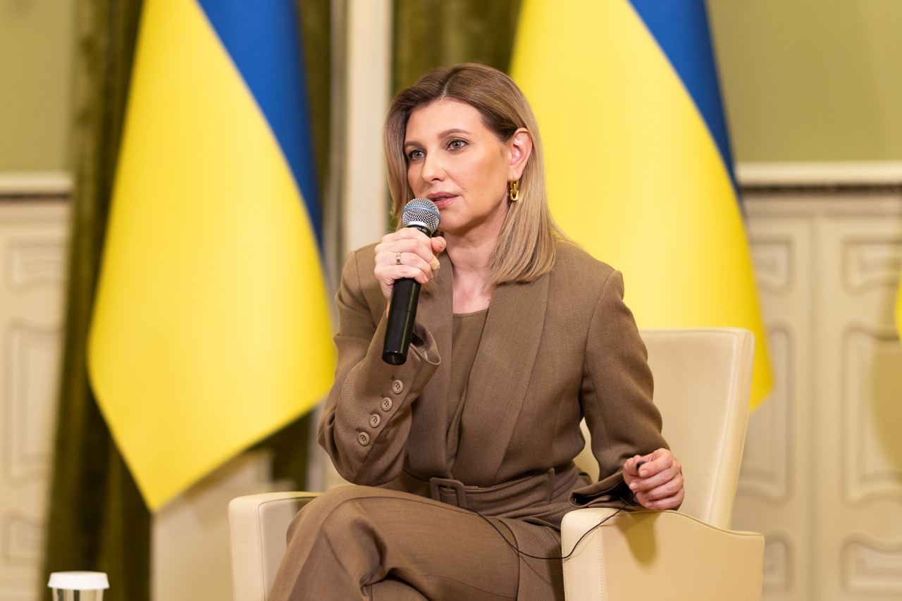 Елена Зеленская продемонстрировала элегантный и сдержанный образ (фото)