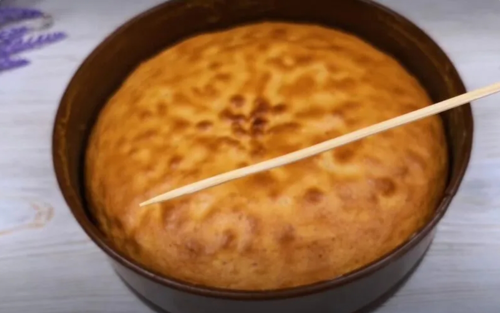 Королівський святковий торт з найпростіший інгредієнтів: вразить смаком ваших рідних