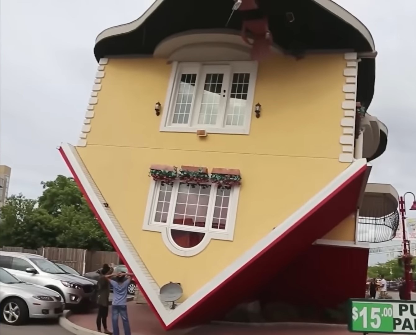 Найдивніші будинки у світі: ви будете вражені хатами, в яких живуть люди