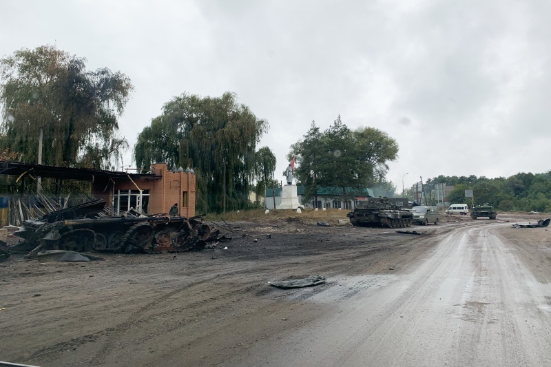 "Окупанти ховались за нашими спинами": репортаж зі звільнених Балаклії та Ізюма