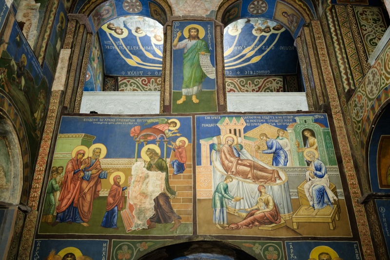 "Пекло для чоловіків, рай для жінок": Що приховує Кирилівська церква в Києві