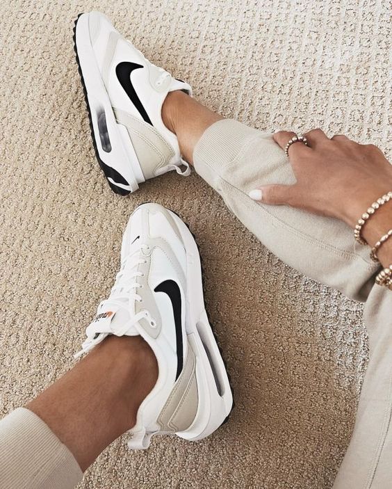 Перестаньте це носити! Стиліст показала 5 речей, які псують будь-який образ