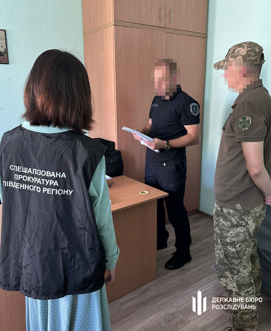 В Николаевской области командир начислял зарплаты военным, которые не являлись на службу