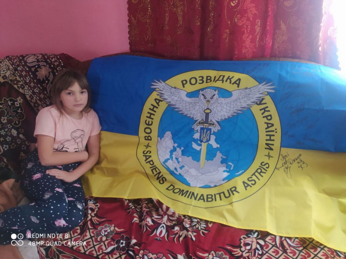 "Зрозуміла, що таке ненависть": дев'ятирічна донька захисника зібрала величезну суму для ЗСУ