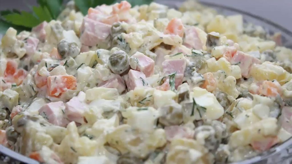 Какие блюда были популярными в СССР: некоторые с нами остались до сих пор