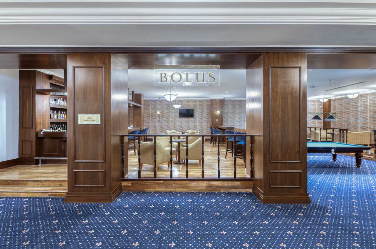 Смотрите, как выглядит элитный отель в Трускавце, где заседают "слуги народа"