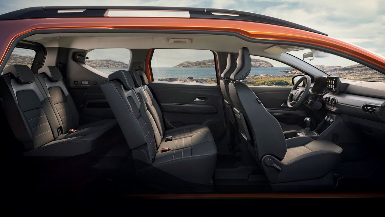 Від 15 тисяч євро: стартуваи продажі нового сімейного універсалу від Renault