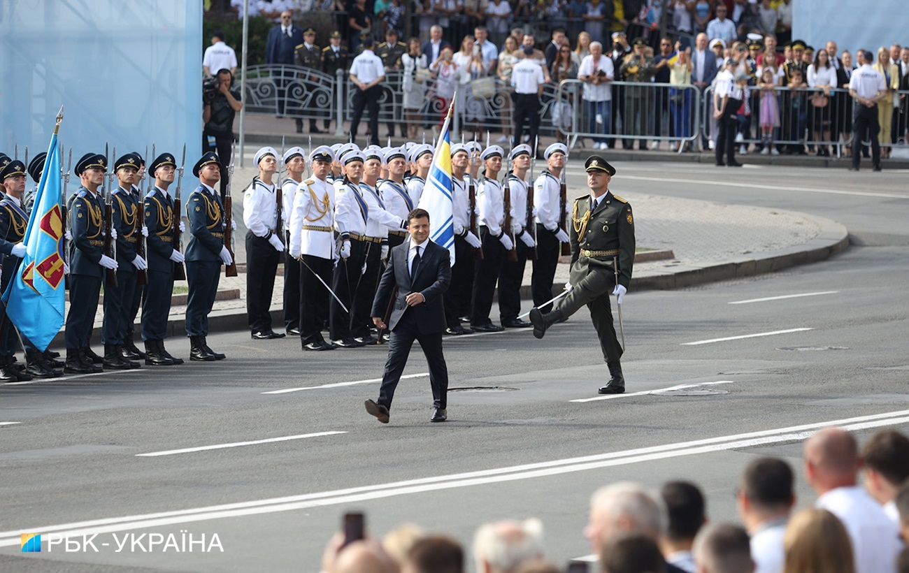 Яркие фото с парада ко Дню Независимости Украины: гордости нет границ!