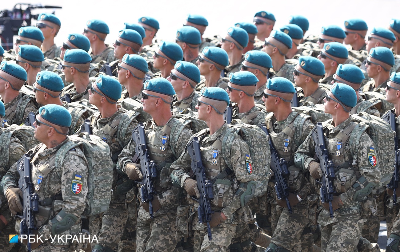 Яркие фото с парада ко Дню Независимости Украины: гордости нет границ!