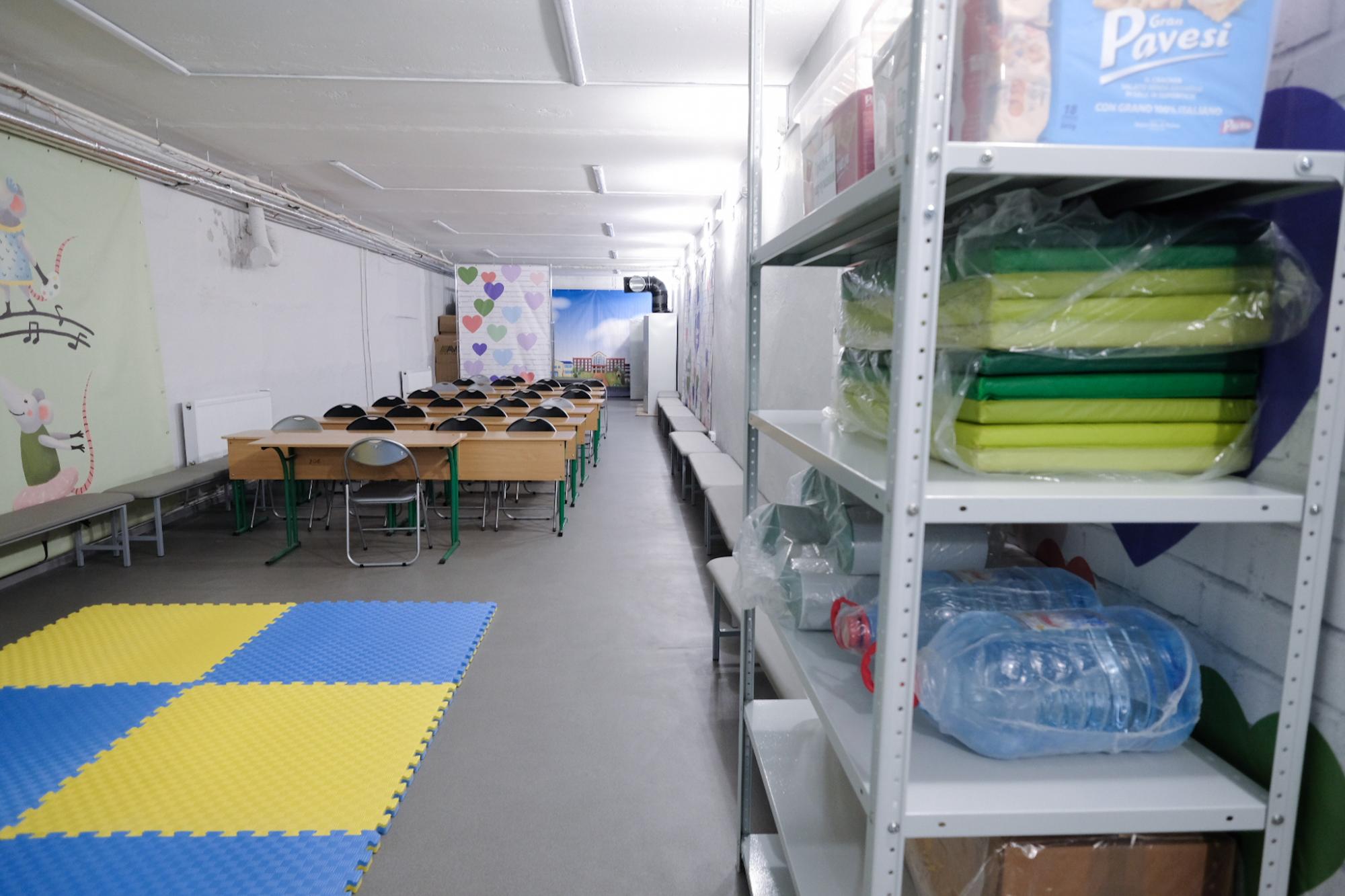 Зроблено для людей: так виглядають пункти обігріву в Києві (фото)