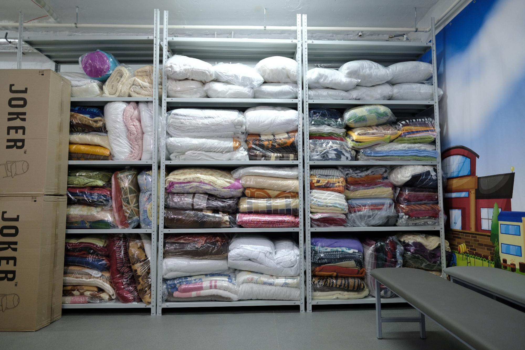 Зроблено для людей: так виглядають пункти обігріву в Києві (фото)