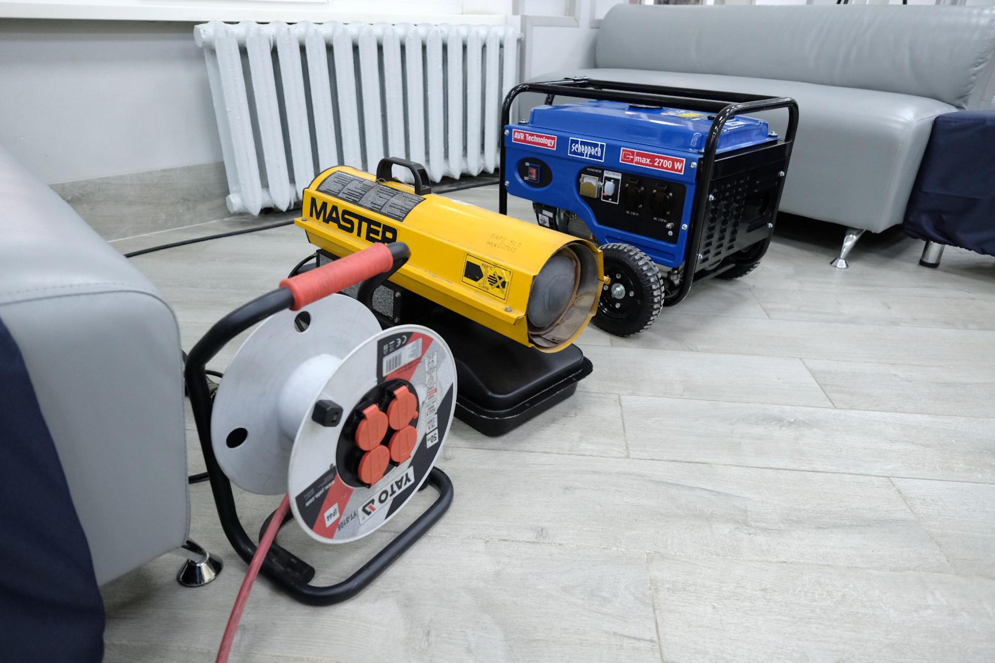 Зроблено для людей: так виглядають пункти обігріву в Києві (фото)