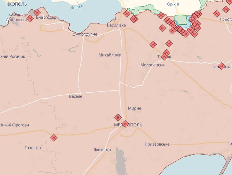 Оккупанты в Мелитополе масштабно устанавливают вышки для прослушивания местных, - Федоров