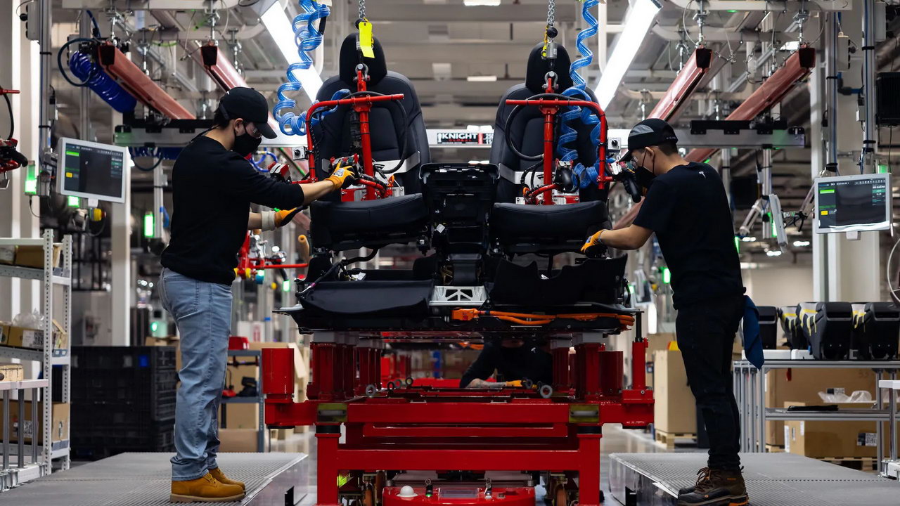 Куда уйдет рекордная прибыль: в этом году Tesla не представит ни одной новинки