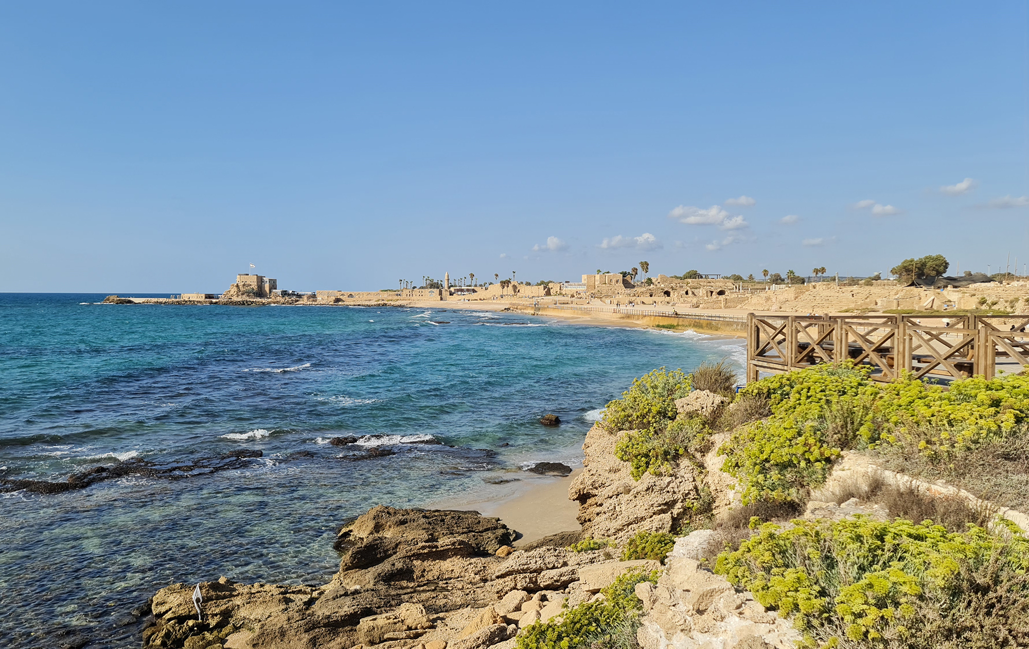 Отпуск без переплат: 12 реальных способов сэкономить на путешествии в 2025 году