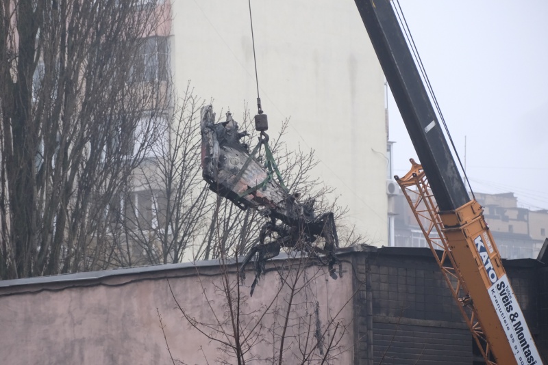 "Тут все горіло": Як житловий двір у Броварах пережив аварію вертольота з керівництвом МВС