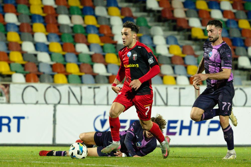 Победители Классического и неожиданный конкурент: УПЛ назвала героев 11 тура