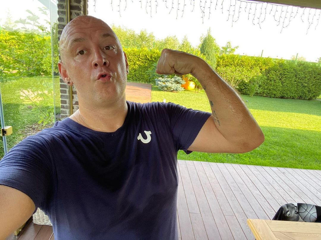 Ко дню учителя: 7 украинских звезд, которые работали в школе или имеют диплом педагога