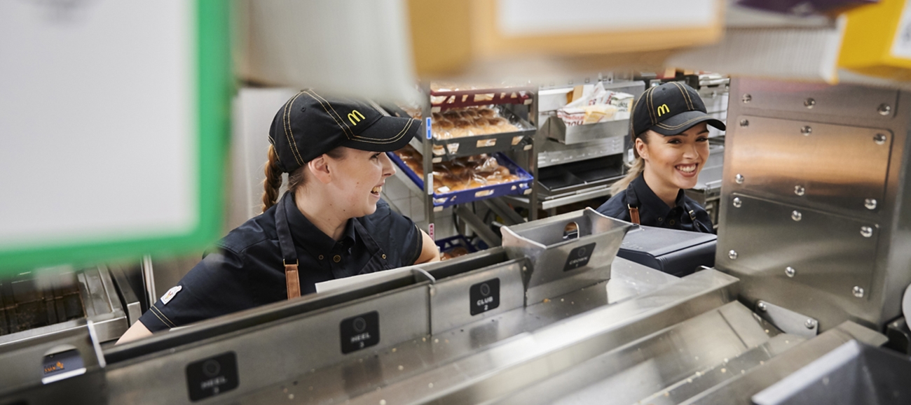 "Все меняется": McDonald's выпустил сериал о работе в своих заведениях