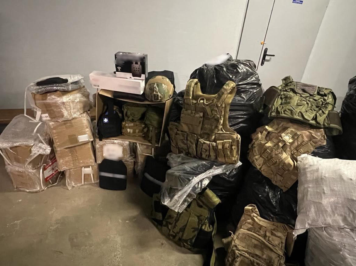 Вилучені правоохоронцями медикаменти та амуніція вартістю 2 млн гривень передані ЗСУ