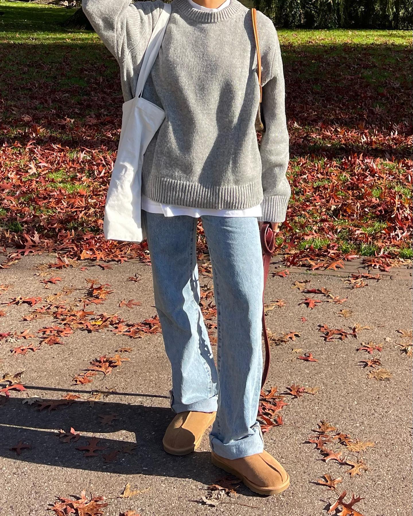 С чем носить угги зимой, чтобы удивить всех: тайны стильного образа