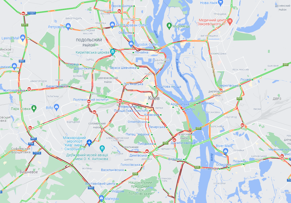 Киев перед выходными сковали пробки: на каких улицах затруднено движение