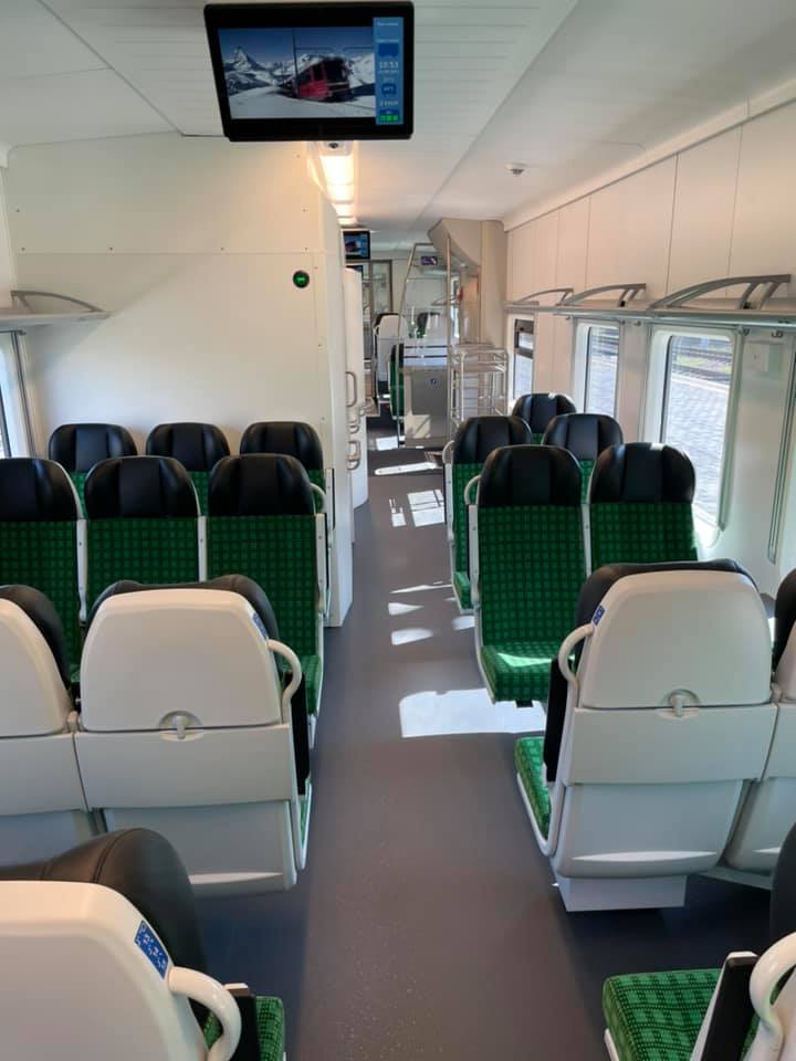 В Киеве тестируют новую электричку: появились первые фото из салона