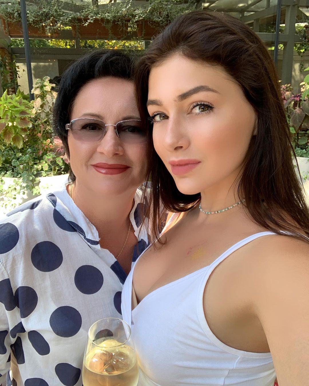 "В неї ще справи у світі": мама важкохворої Катерини Тишкевич розповіла про її стан