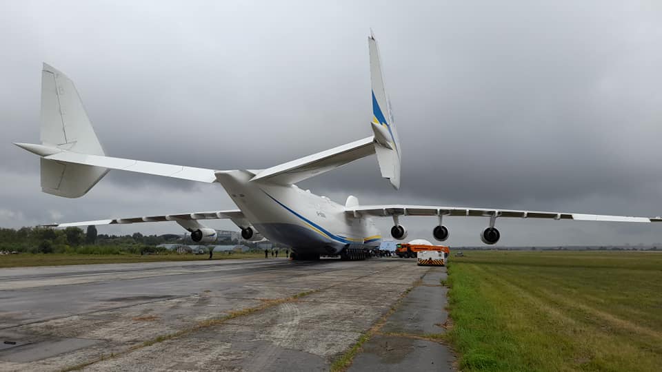 Как выглядит салон самолета "Мрия": что находится внутри гиганта Ан-225