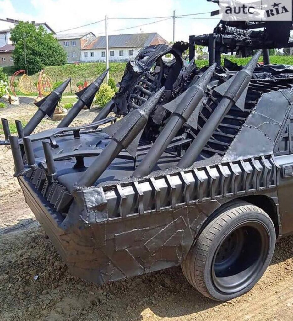 Український автолюбитель створив "монстра постапокаліпсису": як він виглядає
