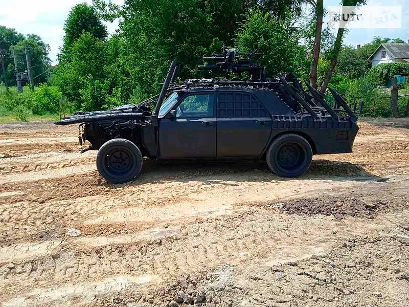 Український автолюбитель створив "монстра постапокаліпсису": як він виглядає
