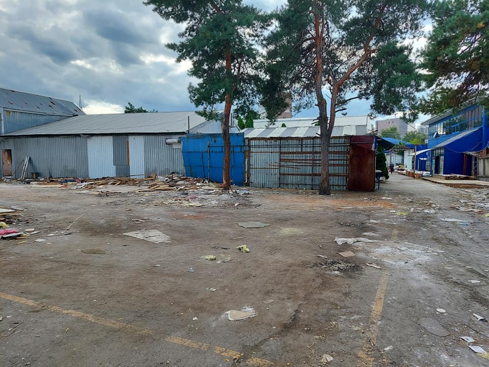 В Киеве полностью "зачистили" рынок "Юность": эпоха канула в Лету (фото)