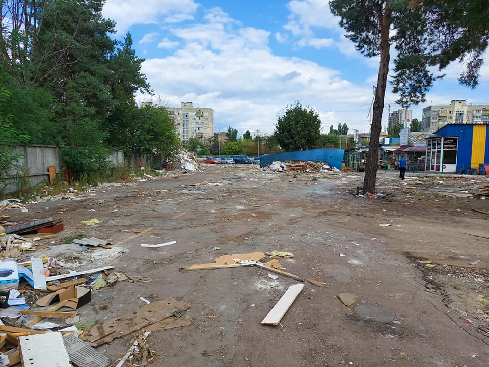 В Киеве полностью "зачистили" рынок "Юность": эпоха канула в Лету (фото)