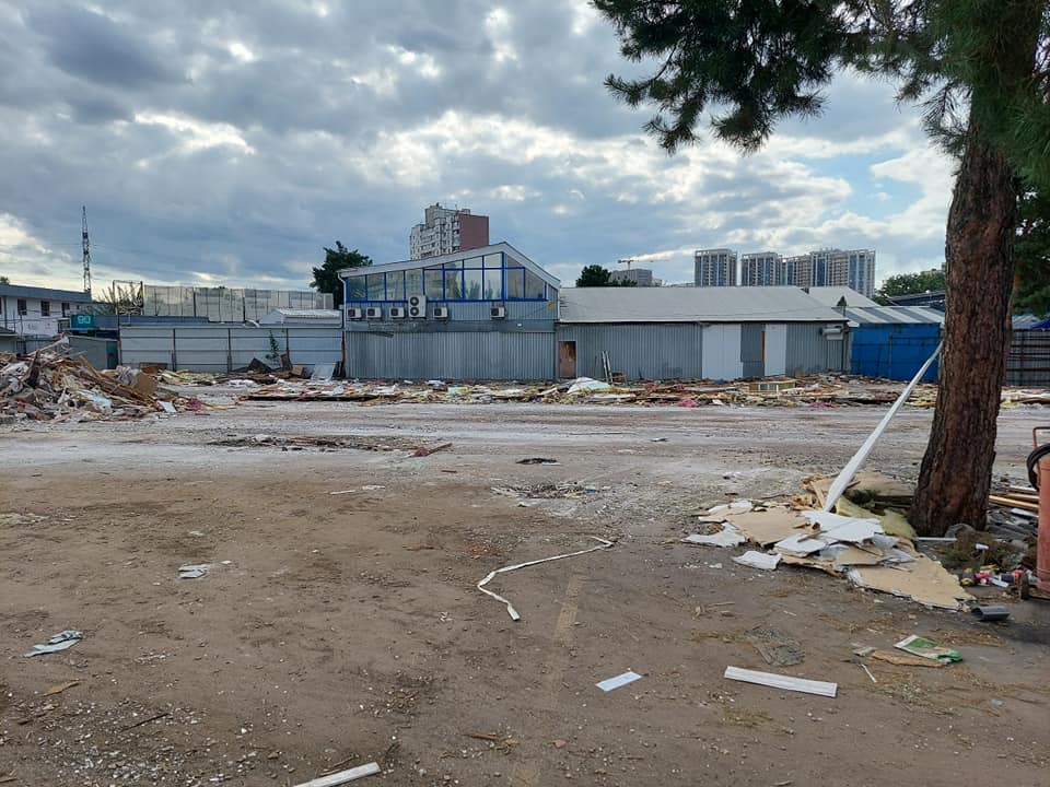 В Киеве полностью "зачистили" рынок "Юность": эпоха канула в Лету (фото)