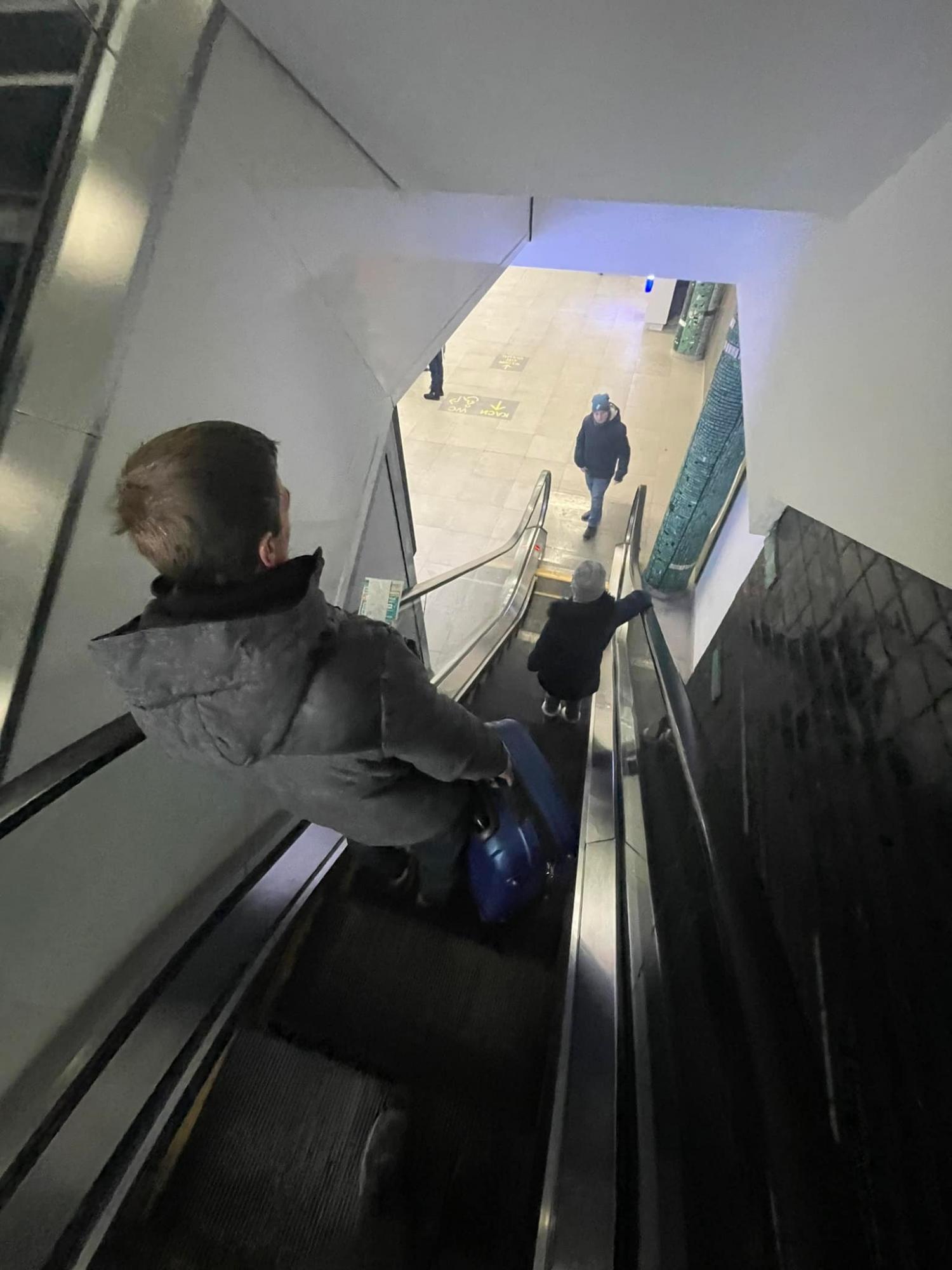 Киян попередили про шахрая з синьою валізою: де він промишляє