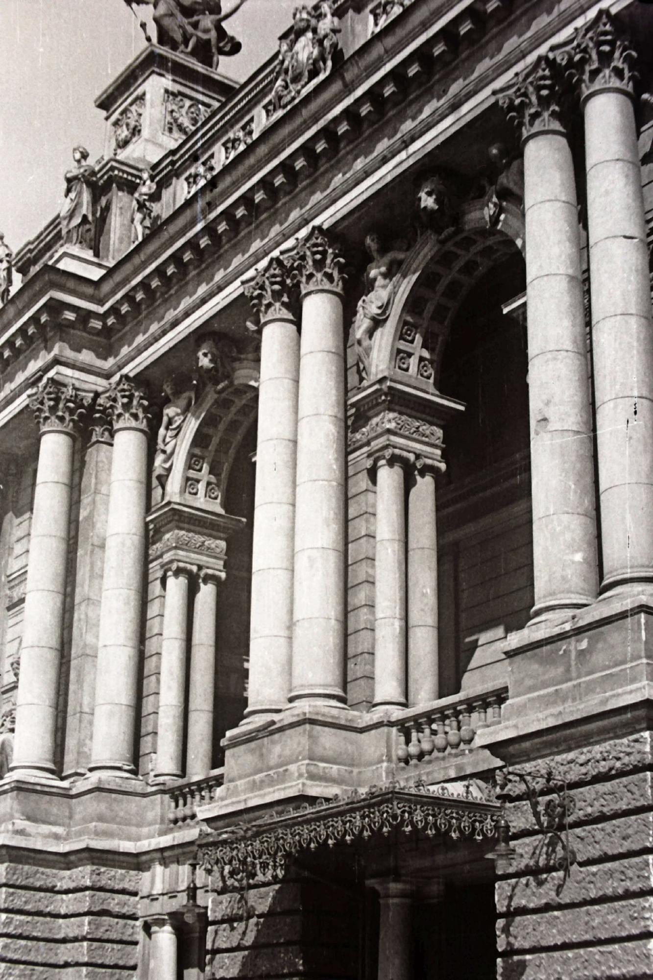 Как выглядел Львов в 1940-1950 годах: уникальные ретро-фото