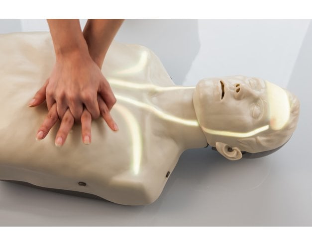 У Запоріжжі дівчинка реанімувала матір, у якої зупинилося серце