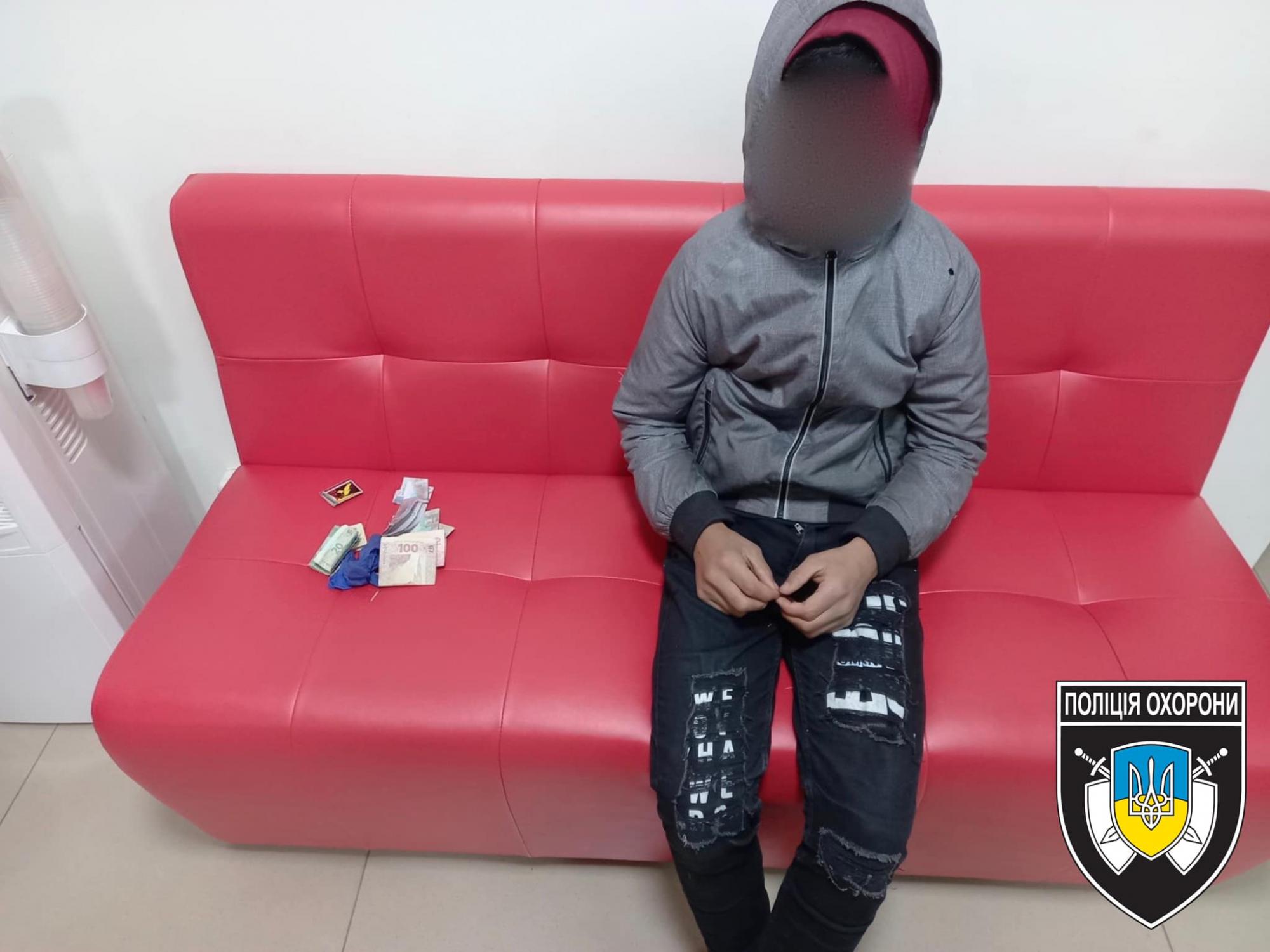 В Ужгороде вор в медлаборатории забрал пожертвования для больного ребенка: карма настигла мгновенно