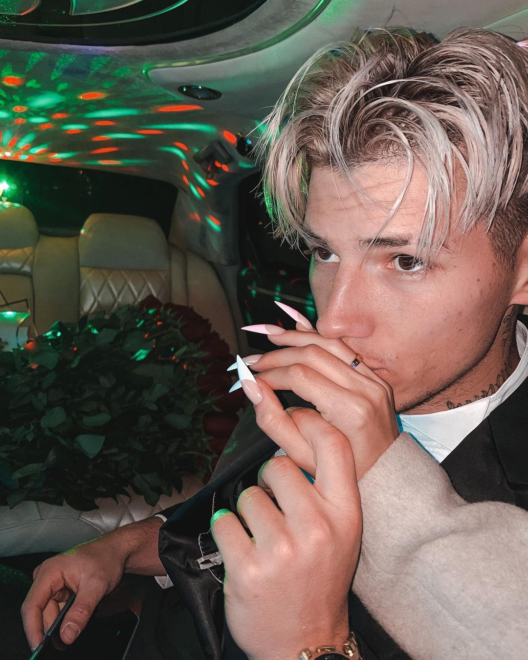 Жених Анны Тринчер рассказал, сколько он потратил на обручальное кольцо Cartier для певицы