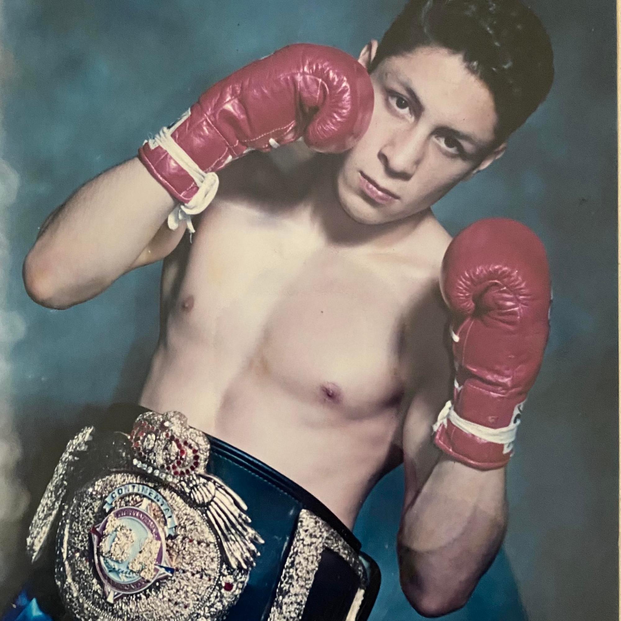 Йому видалили око. Помер екс-чемпіон світу з боксу, чиїми боями захоплювалися всі