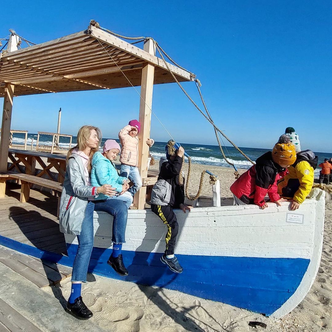 В Одессе женщина родила пятерню, а муж ее бросил: как многодетная мать живет сегодня