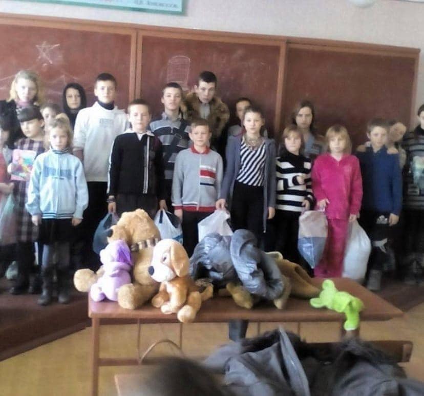 Оккупанты третий год пытают "на подвале" женщину, которая защищала детей-сирот на Донбассе