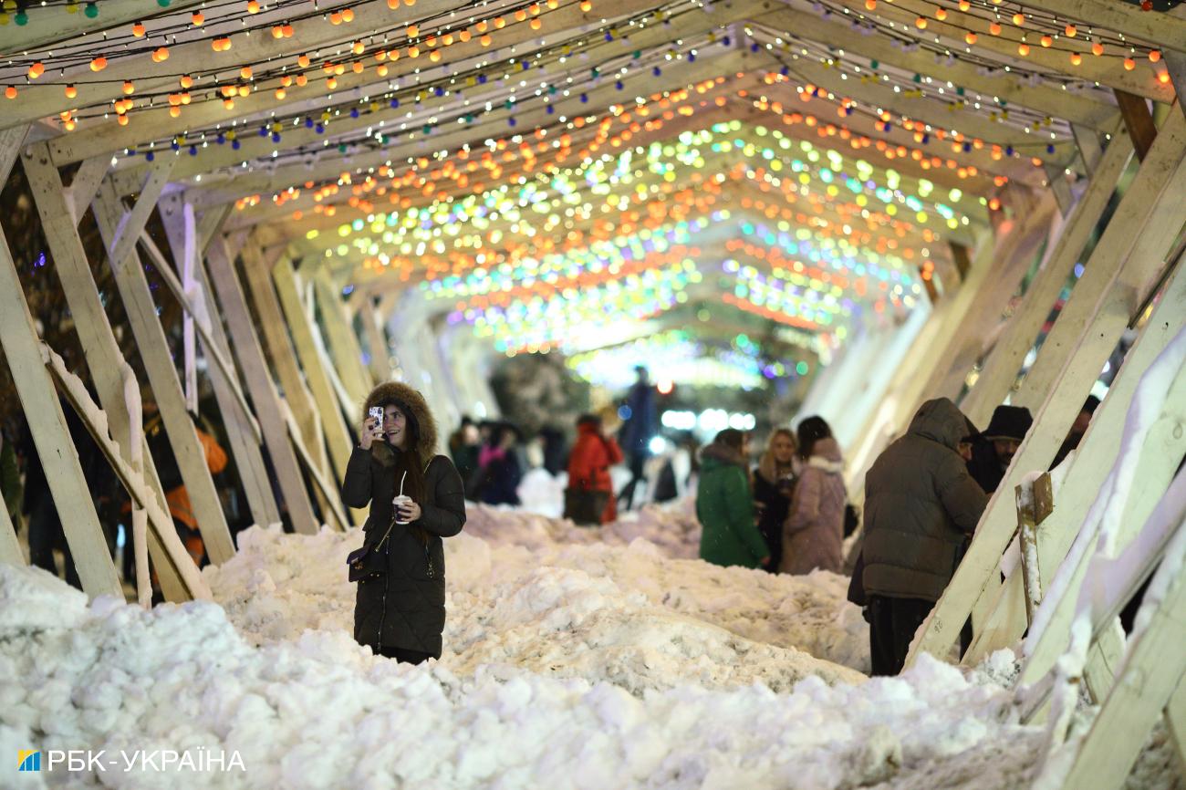 Свята без вихідних? Чи відпочиватимуть українці на Різдво та Новий рік