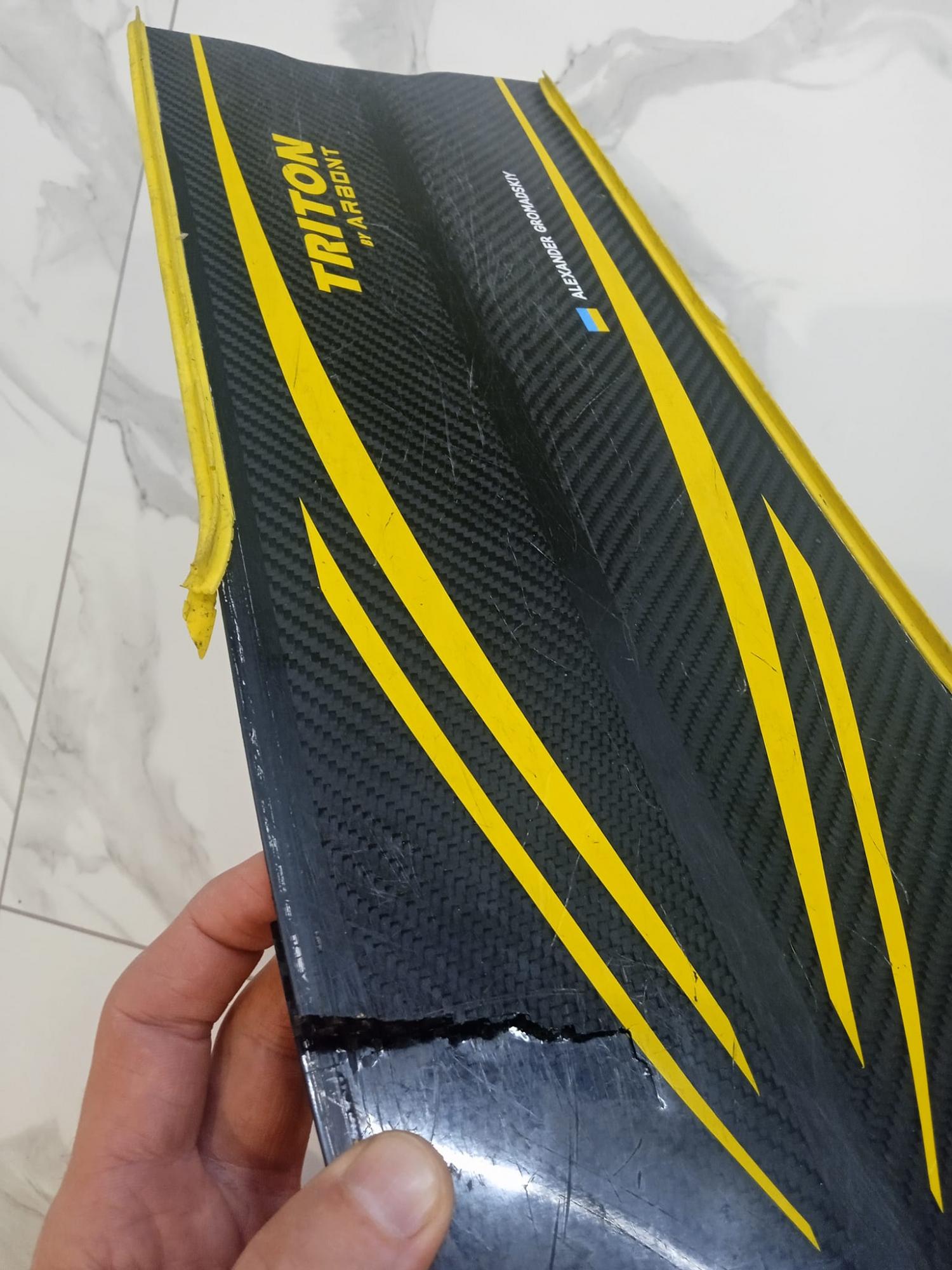 В Днепре мужчина поймал огромного сома весом почти 50 килограммов (фото)