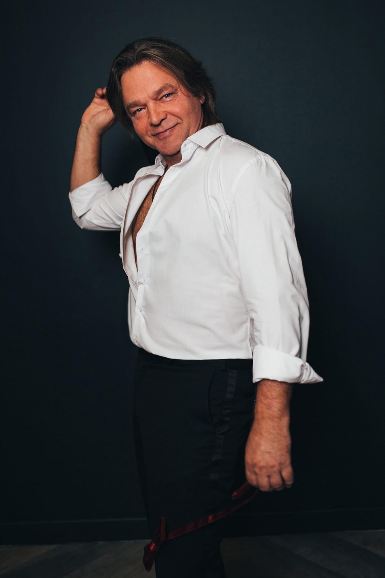 "Ми були дуже близькі". Український актор розповів про колегу, який ледь не зруйнував його шлюб