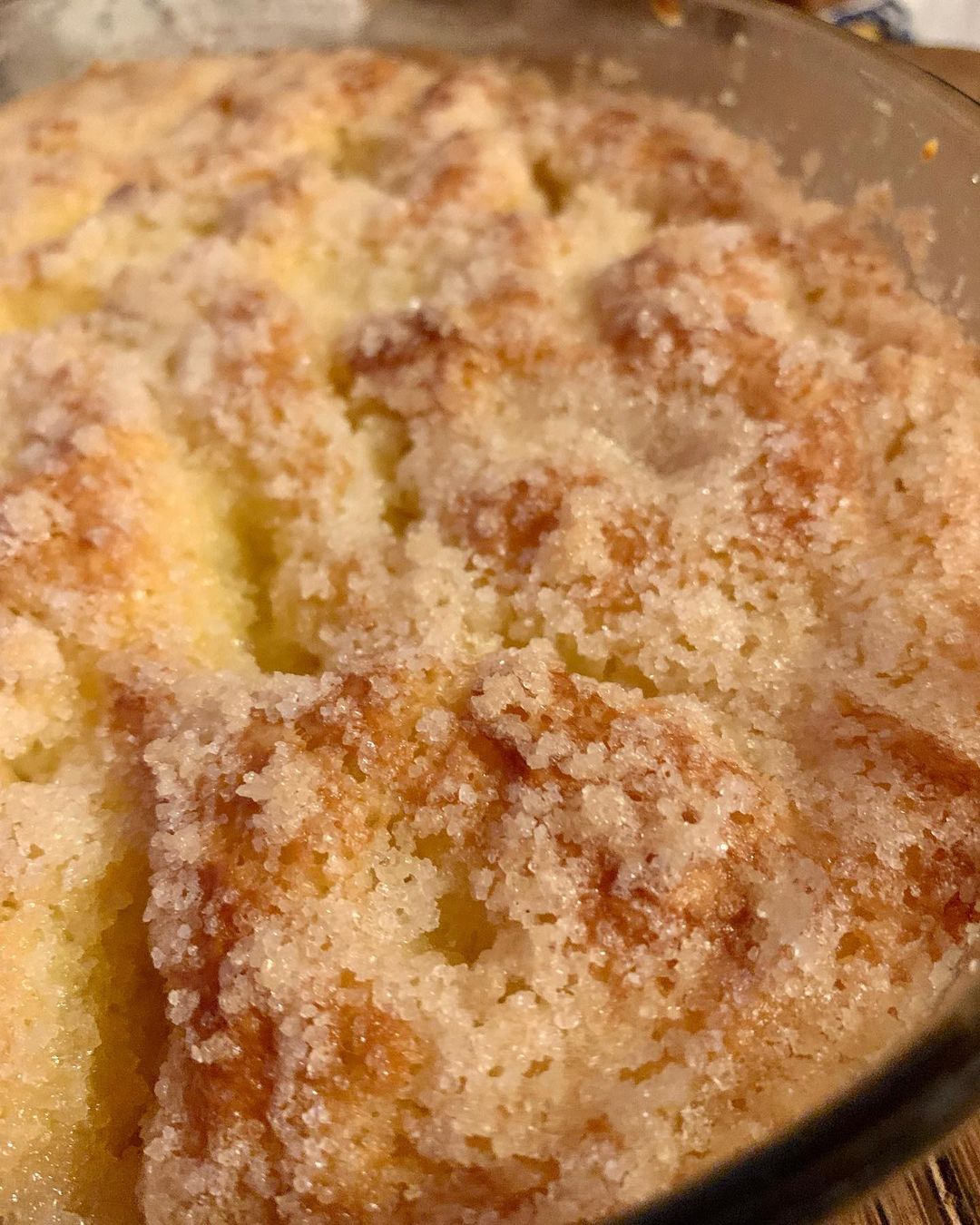 Как приготовить сахарный пирог по особой технологии: понравится всей семье